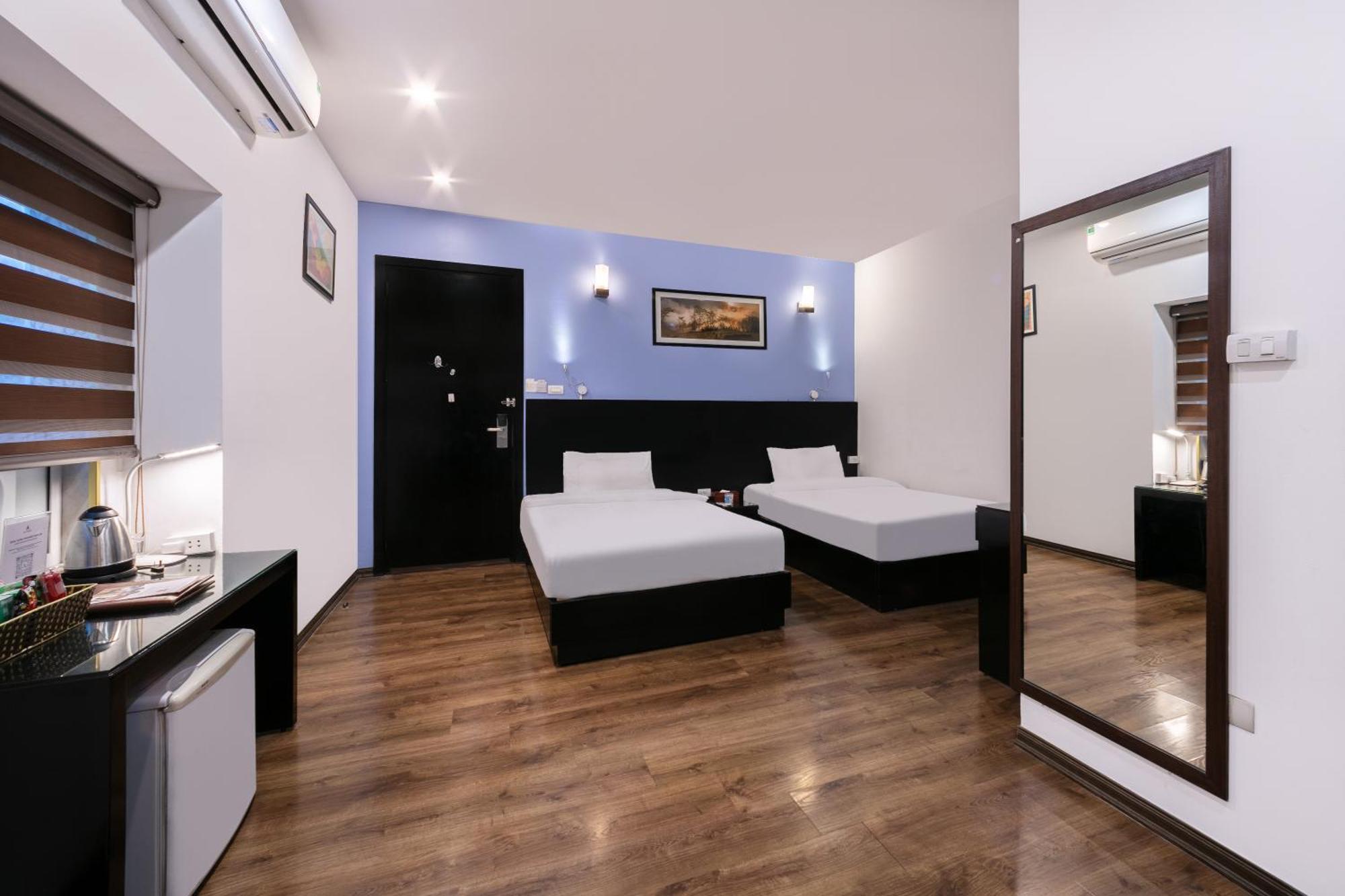 A25 Hotel - 15 Hang Than Hanoi Bagian luar foto